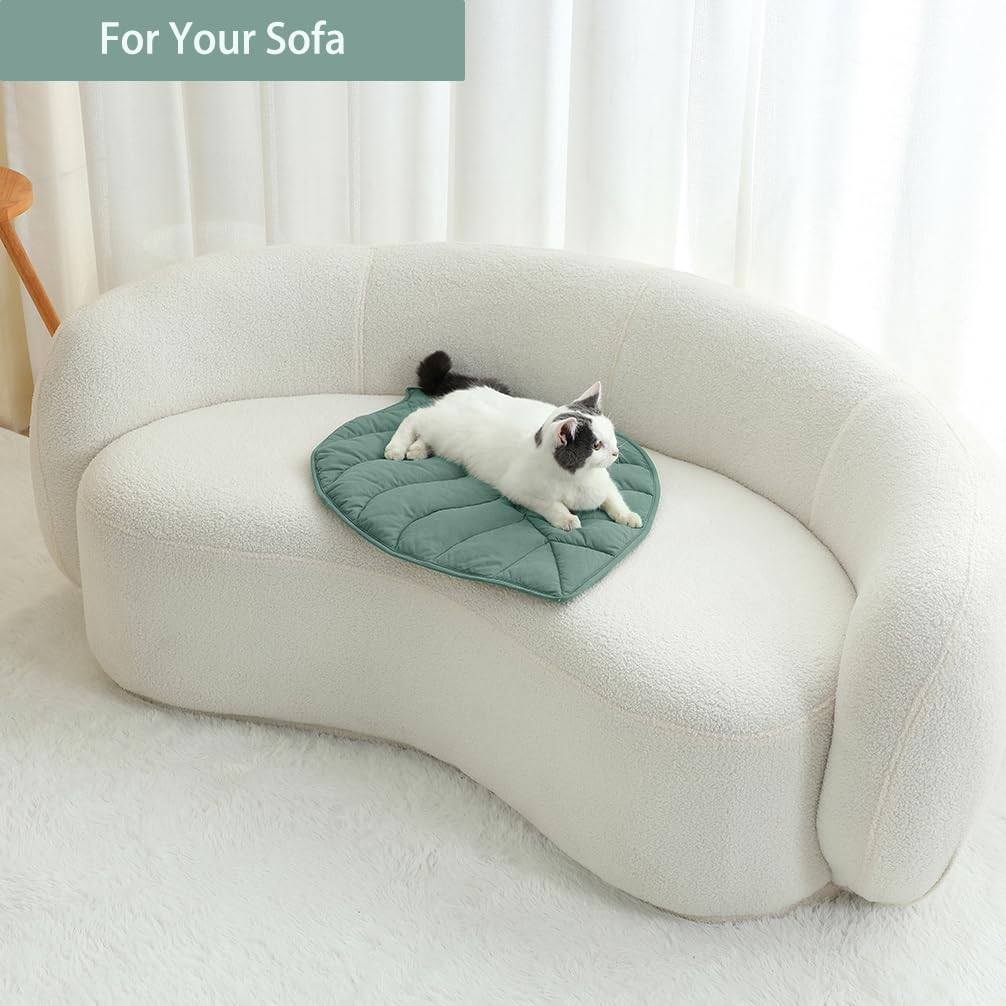 30 X 20 Inch Leaf Shaped Cotton Cat Bed Pad M56077