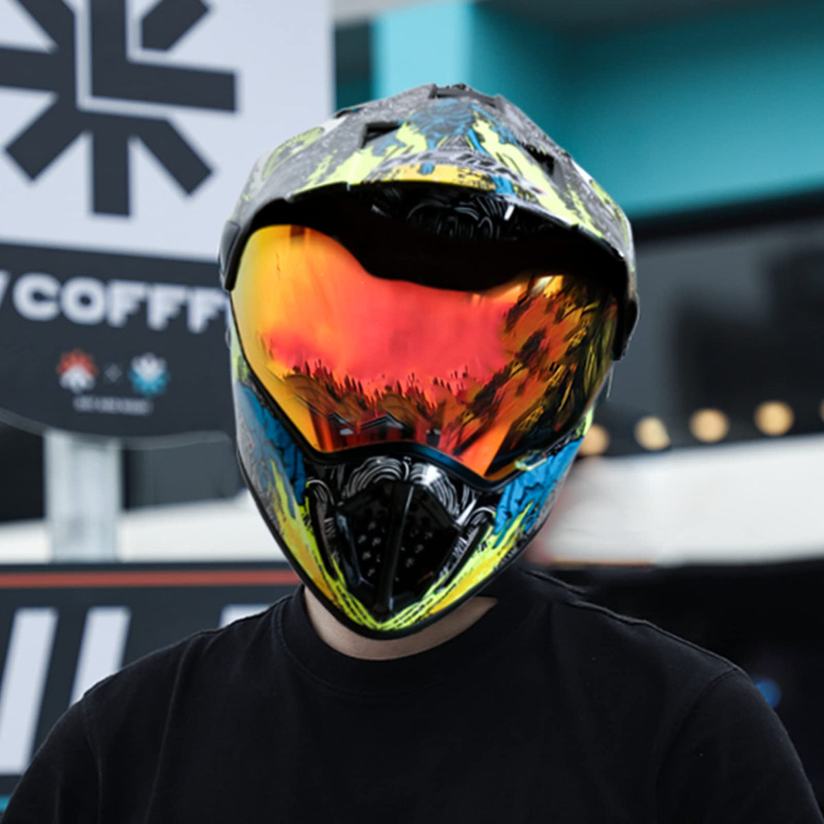 Red Full Face Motocross Helmet D8930